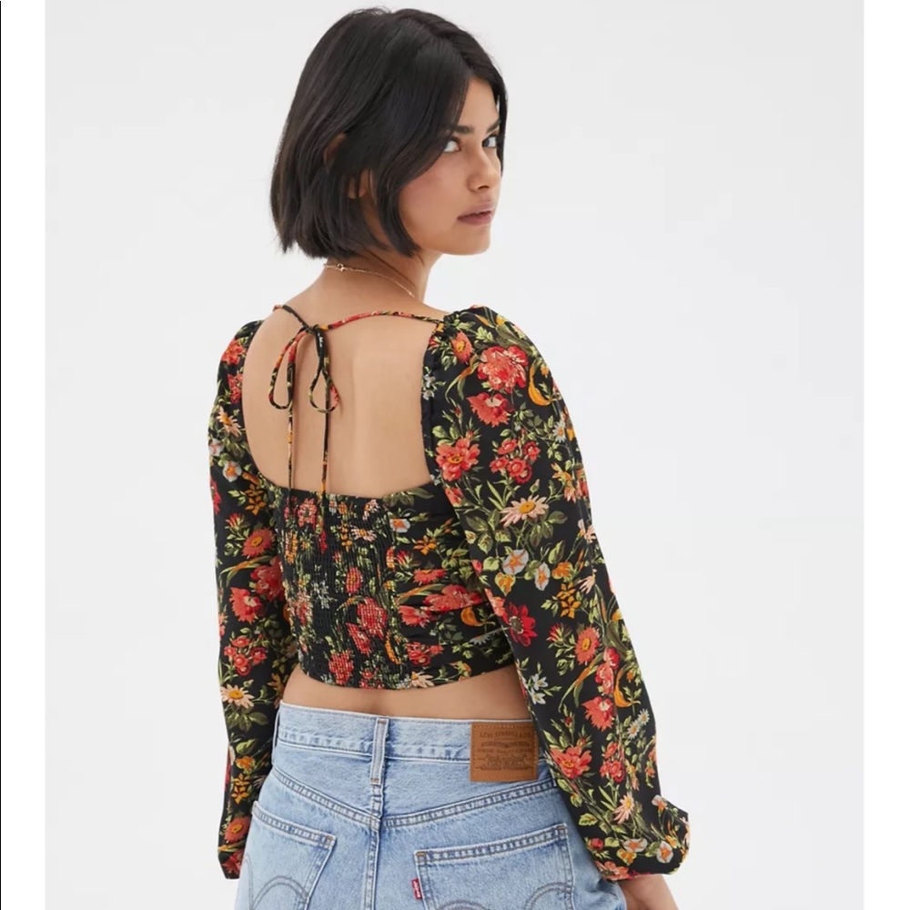 NEW UO Bambi Ruched Floral Puff Sleeve Blouse Top - Picture 2 of 13